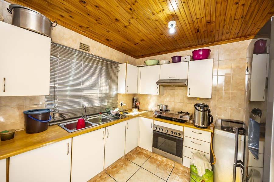 4 Bedroom Property for Sale in Mdantsane Nu 17 Eastern Cape